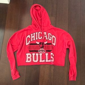 Chicago Bulls (NBA) Women’s Crop Sweater